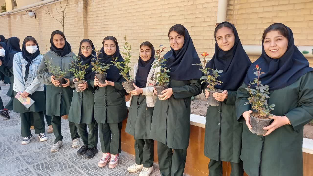 روز درختکاری